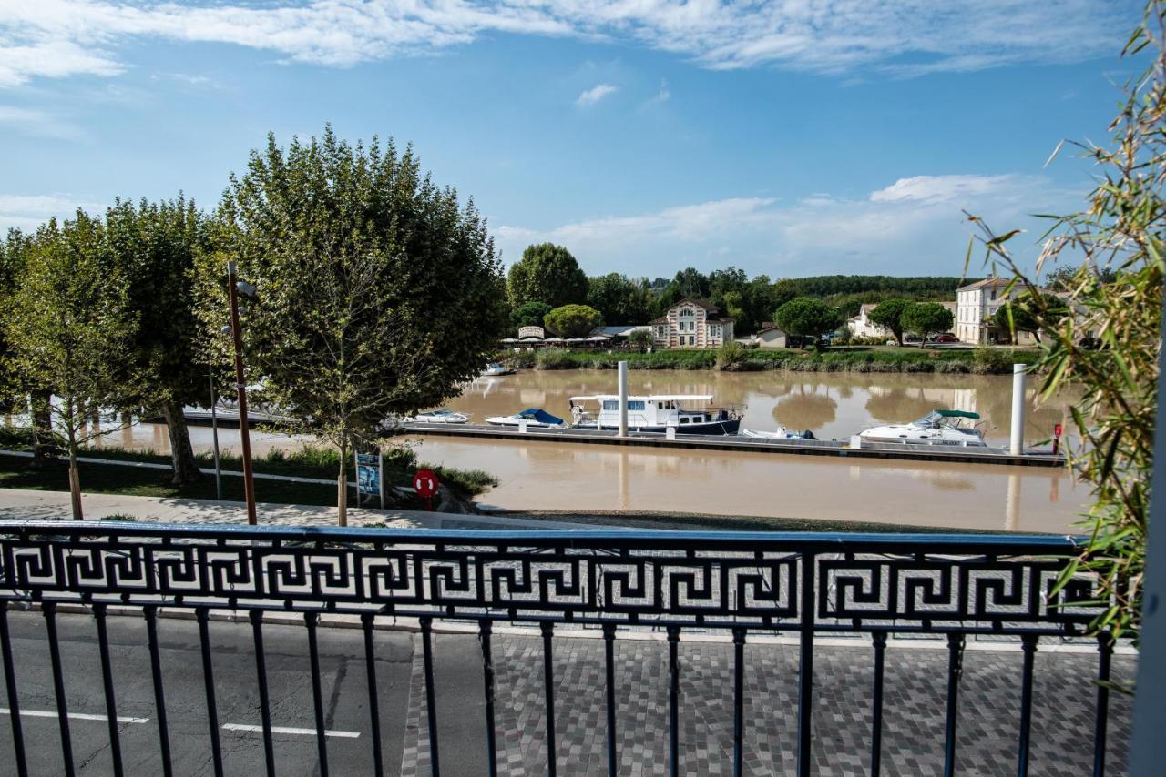Logis Hotel De La Tour Libourne Dış mekan fotoğraf