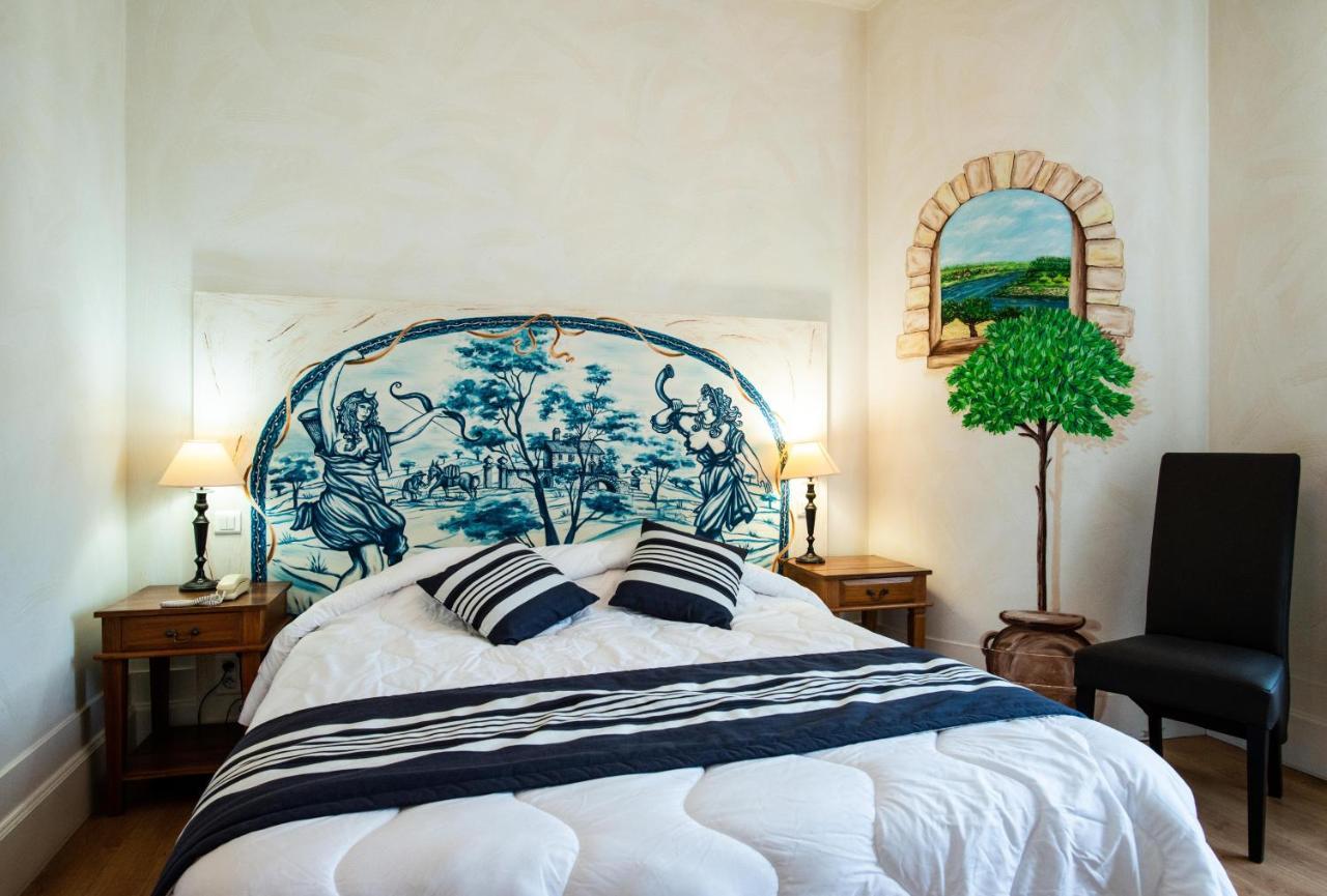 Logis Hotel De La Tour Libourne Dış mekan fotoğraf