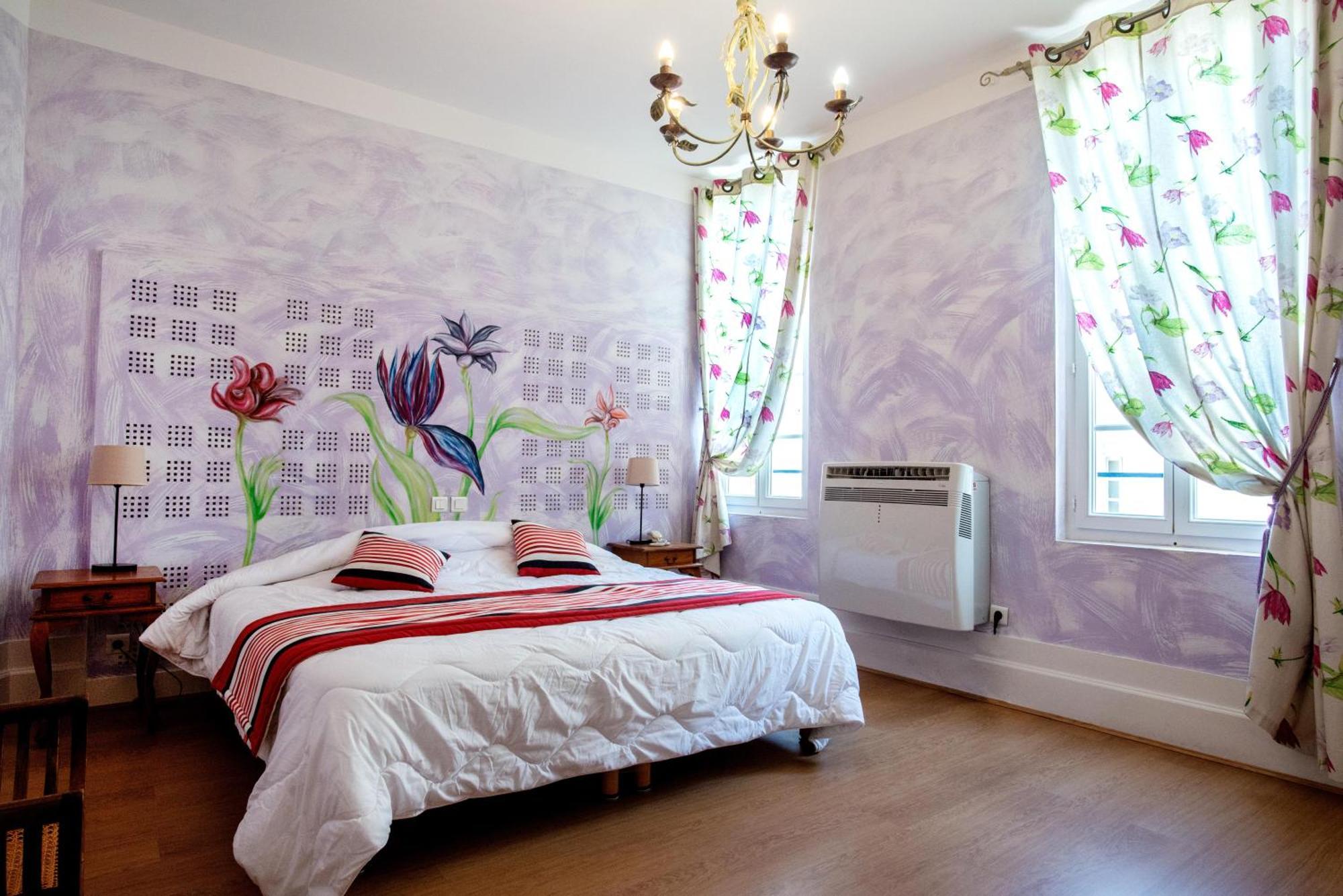 Logis Hotel De La Tour Libourne Dış mekan fotoğraf